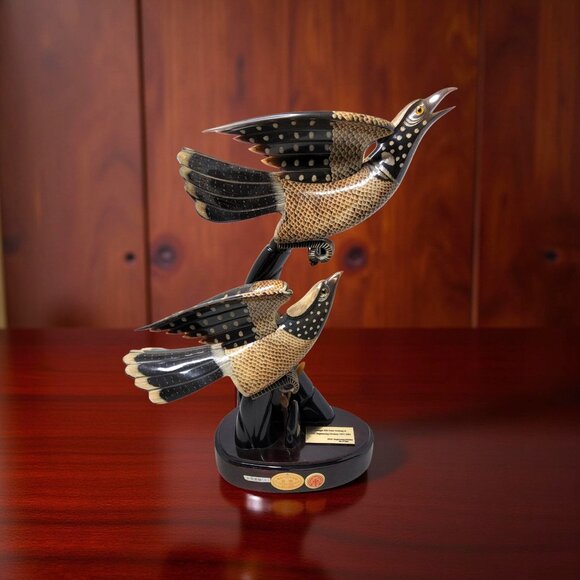 Vintage Hainan Natural Hand Carved Sculpted Twin Bird On A Log Of Ox Horn - Picture 3 of 9